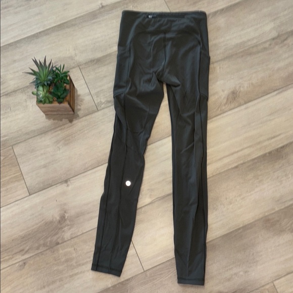Lululemon Speed Up Tight *Full-On Luxtreme 28" Dark Olive | SIZE: 4 - Picture 6 of 9
